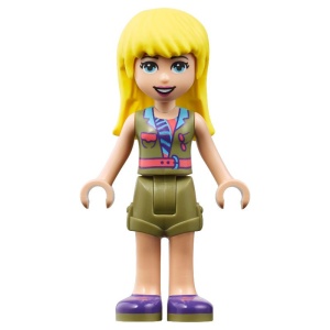 frnd375 Friends- Stephanie, olijfgroene shorts emn topje, donkerpaarse schoenen NIEUW *2M0000