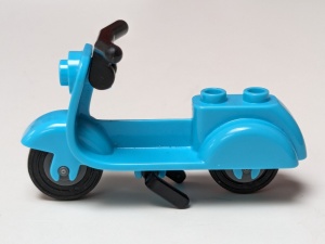 15396c07-156G Scooter, zwarte standaard, zwarte hendel en donkergrijze wielen blauw, middenazuur gebruikt *5K000