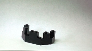 6066-11G Kasteel- kantelen 4x8x2 1/3 zwart gebruikt *