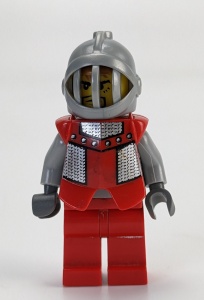 cas303G Borstplaat rood met zilveren vlakken, Royal Knight gebruikt *0M0000