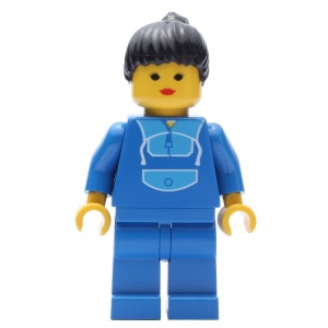 twn046G Vrouw met jonggingspak en zwart haar gebruikt *0M0000