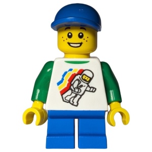 twn224G Jongen met blauwe benen en blauwe pet gebruikt *0M0000