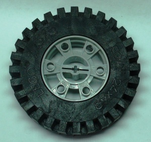 3739c01-9G Wiel 24x43 Technic, klasssiek- band 24x43 Technic (3740) lichtgrijs (klassiek) gebruikt *5W000