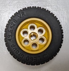 6595c02-3G Wiel 36,8x26 VR asgast en 6 gaten, band 49,6x28 geel gebruikt *5W000