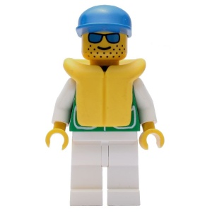 pck008G Man met groene jas, groene benen, reddingsvest en blauwe pet gebruikt *0M0000