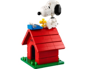 Set 21368 Peanuts: Snoopy's Doghouse NIEUW *