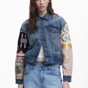 Jacheta DESIGUAL din denim cu maneci decorate - Img 1