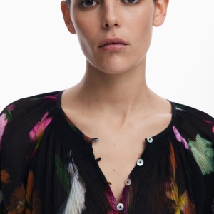 BLUZA DESIGUAL BLUS MOMO - Img 6