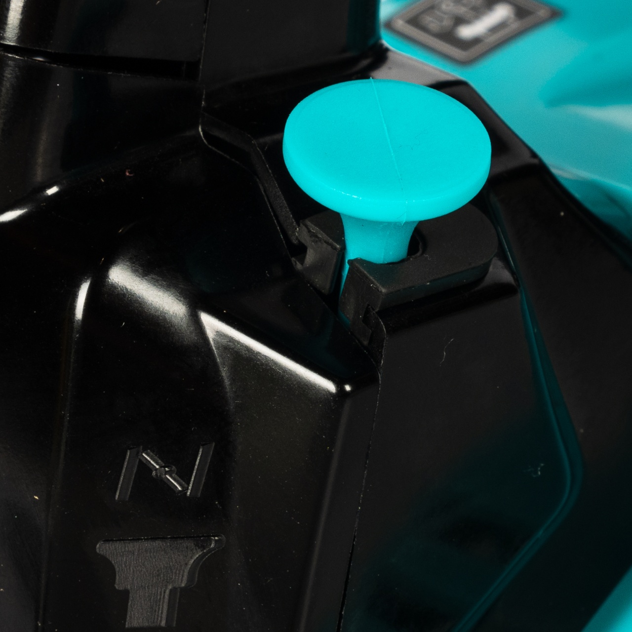 Drujba Detoolz 2500, 1.2CP, cu lama 12'' si lant, pornire rapida [7]