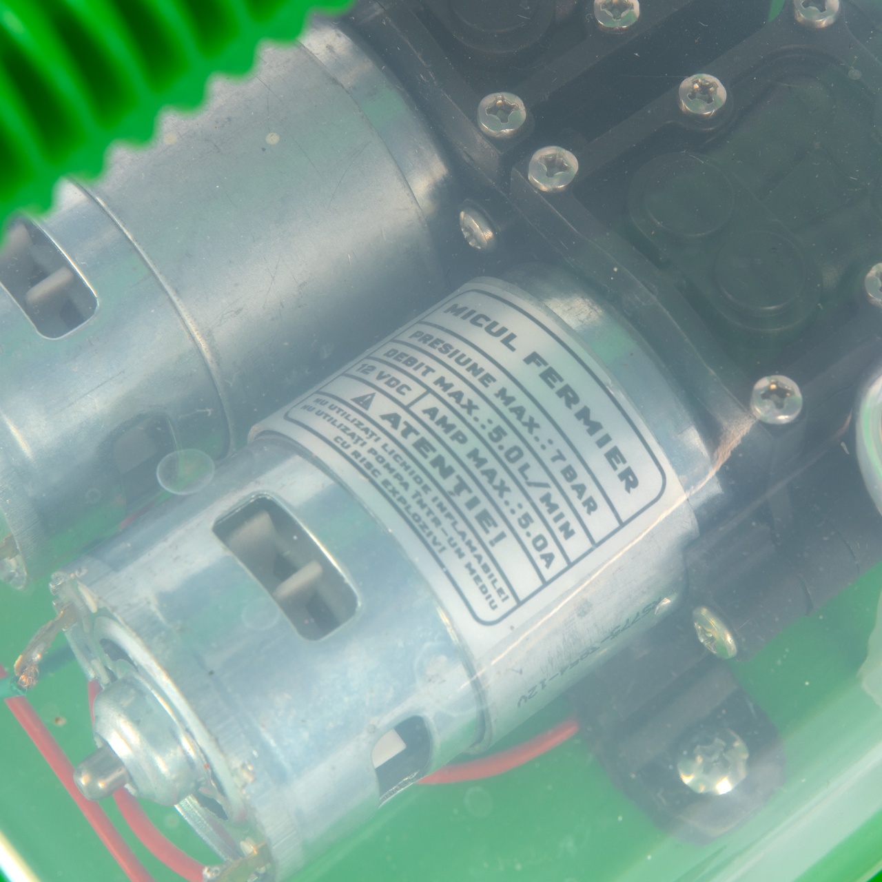 Pompa de presiune pentru stropit Micul Fermier 12V 12Ah [16]