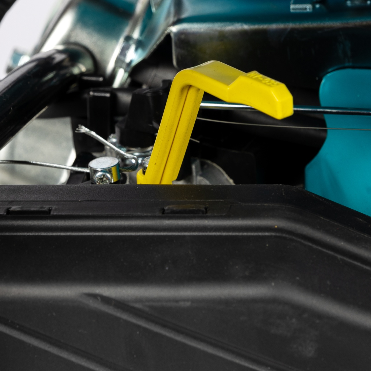 Generator Detoolz 5.5kW 2P230 B4T pornire electrica 25L cu roti G02 [19]