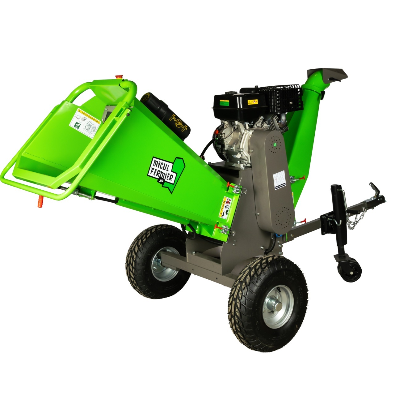 Tocator de crengi Micul Fermier, motor benzina 15 CP, cu carlig de remorcare, 150 mm diametru maxim de taiere, pentru rumegus [7]