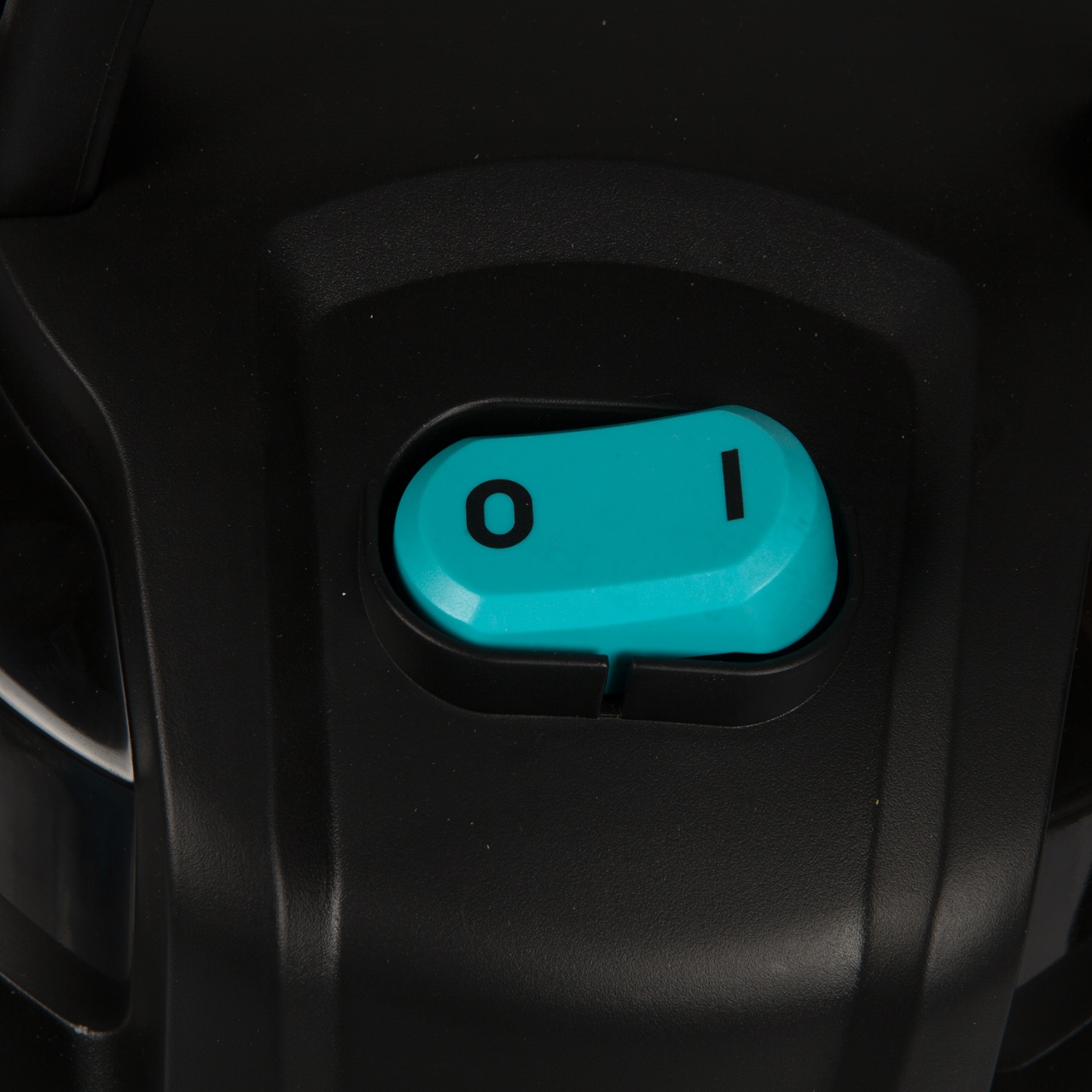 Aspirator uscat umed 1000W, 15L [3]