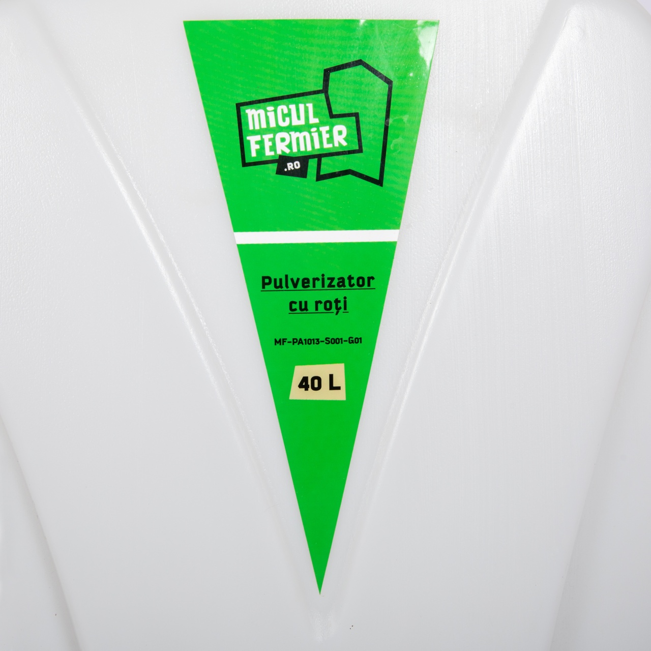 Pulverizator cu acumulator Micul Fermier, volum 40 litri, cu roti [4]