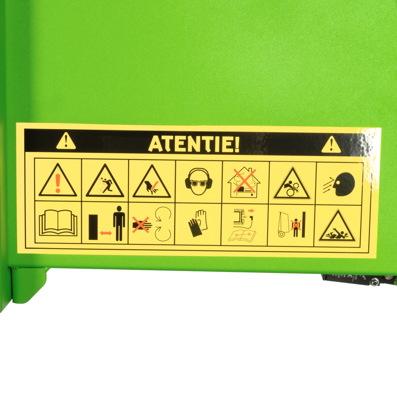 Tocator crengi Micul Fermier, motor benzina 18CP, diametru maxim de taiere Ø120mm, cu carlig de remorcare, pentru brichete [23]