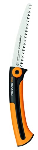 Fierastrau de mana Fiskars pentru lemn proaspat, zimtare grosiera, lungime panza de ferastrau: 16 cm, retractabil, panza de ferastrau din otel inoxidabil, negru/portocaliu, Xtract, SW73, lungime: 35 cm, 1000613