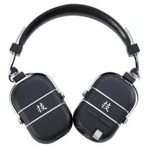 Amplificator personal pentru chitara BOSS Waza-Air, wireless, sunet 3D, design robust