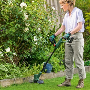 Aparat de tuns iarba cu acumulator Bosch EasyGrassCut 18V-260 (pentru tunderea gazonului, sistem de 18 volti, diametru cerc de taiere: 26 cm, set) - Img 2