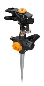 Aspersor pulsatoriu Fiskars 1027029 raza 26 m cu functie OnOff negruportocaliu