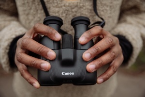 Binoclu Canon 8x20 IS, 8x marire, stabilizare imagine, negru - Img 5