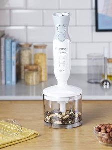 Blenderul de mana Bosch ErgoMixx MSM66020, baza blenderului, ceasca de amestecare si masurare, cutit cu 4 lame, design ergonomic, 12 niveluri plus turbo, 600 W, alb/gri - Img 6