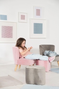 Canapea pentru copii roba Lil Sofa, culoare mauve, design retro, cu picioare din lemn - Img 5