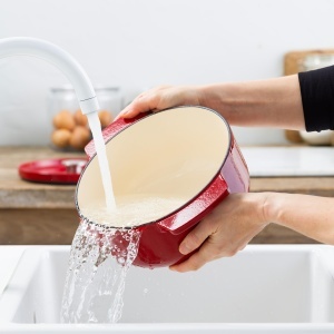 Caserola din fonta KitchenAid 22cm, 3.3L, rosu empire, rezistenta la temperaturi de pana la 260C - Img 6