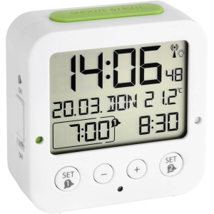 Ceas de perete digital TFA Dostmann Bingo, alarma dubla, iluminare automata