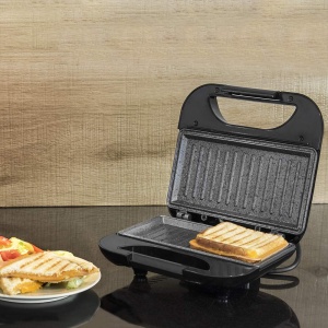 Cecotec Toast Grill Surface.Sandwich Maker cu acoperire antiaderenta, capacitate pentru 2 sandvisuri, suprafata gratar, maner Cold Touch, Cable Retriever, 750 W. - Img 4