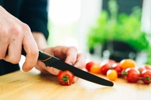 Cutit Fiskars Edge 1003092 Negru Lama Serata 25 cm - Img 7