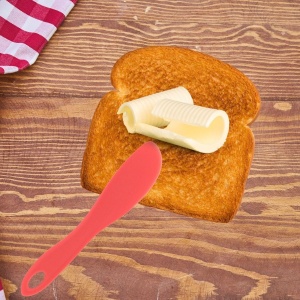 Fackelmann 40214 Spatula rosie din nylon 173 x 33 cm ideala pentru intins unt si gem - Img 2