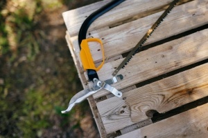 Feronerie pentru taiat lemn Fiskars 21 inch, negruorange, pentru lemn umed - Img 8