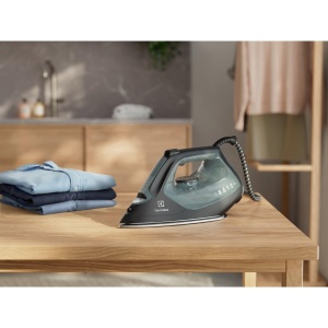 Fier de calcat Electrolux Refine 700 E7SI2-6OG, 2600W, Dampf 230gmin, Verde Ocean - Img 2