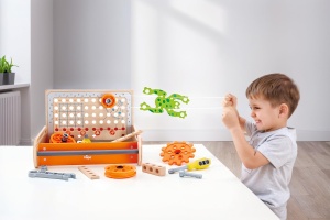 Hape Junior Inventor Tinkerer Toolbox Experiment Set, Mint Toys, de la 4 ani - Img 2