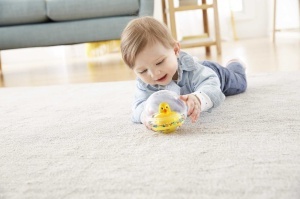 Jucarie pentru baie Fisher-Price Entchenball, 3 luni, cu confetti, galben - Img 2