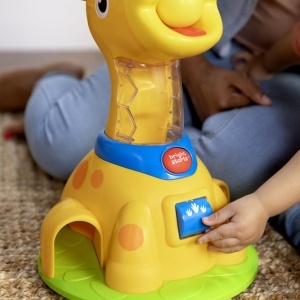 Jucarie pentru bebelusi Bright Starts Giraffe, 5 bile colorate, muzica si lumini, 6 luni - Img 4