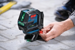Laser cu linii incrucisate Bosch Professional GCL 2-50 G (laser verde, zona interioara, suport RM 10, raza de lucru vizibila: pana la 15 m, 4x baterie AA, in cutie de carton) - Img 5