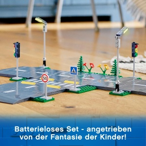 LEGO City Road Intersectie cu semafoare Straluceste in intuneric set de constructie 60304 - Img 8
