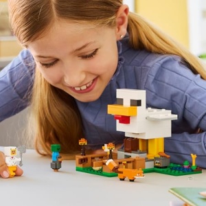 LEGO Minecraft Huhnerfarm 21585 Set de Constructie cu Figurine si Functii Interactive - Img 9
