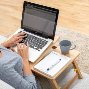 Masa multifunctionala pliabila InnovaGoods bambus reglabila pe inaltime ideala pentru laptop - Img 6