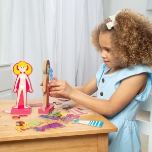 Melissa Doug Set Papusi Magnetice Abby si Emma 56 Piese Lemn Creativitate Copii 3 - Img 5