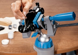 Menghina multifunctionala Dremel 2500 Multi Vise rotatie 360deg prindere ajustabila - Img 3