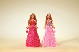 Papusa Steffi Love Gala Princess - Rochie cu trandafiri, 29cm, Simba Toys - Img 3