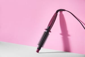 Perie rotunda fierbinte Remington cu sistem de abur CB4N pentru valuri, bucle si volum, roz/negru, pachet de 1 - Img 7