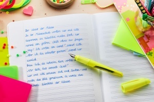 Pix ergonomic STABILO EASYbuddy pentru stangaci, cu tehnologie anti-uzura, culoare neon - Img 7