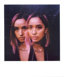 Polaroid Now Gen 3 Camera Instant Bluetooth Alb Pachet Film 16 Fotografii - Img 5