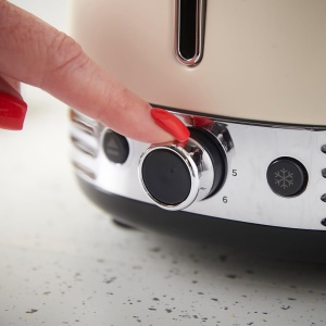 Prajitor de paine Russell Hobbs 28650-56, 900W, 6 trepte de rumenire, Creme - Img 4