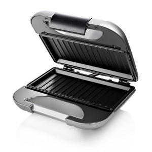 Princess Sandwich Maker DeLuxe in aspect mat, suprafata de prajit de 22x12cm, 750 wati, lungime cablu 0,85 m, cu blocare de siguranta, 127003 - Img 2