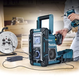 Radio de santier Makita DMR300, Bluetooth, IP64, cu functie de incarcare - Img 2