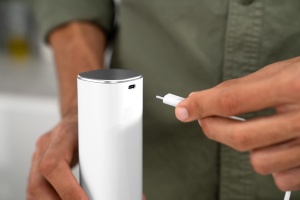 Rasnita electrica ZWILLING Enfinigy ceramica LED USB alba - Img 5